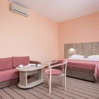 Полулюкс корпус 2 Отеля Азимут Прометей Небуг