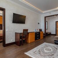 Номер "Сьют 2комн.улучшенный / Suite 2 NEW Brown"