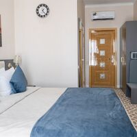 Номер "Стандарт с балконом (вид на море) кор.1"