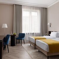 Комфорт в двумя кроватями (вид на город) Отеля Кайзерхоф