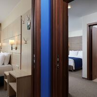 Номер "Семейный 2к. коннект кор.4"