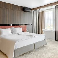 Номер "Luxe Рremium En Suite"