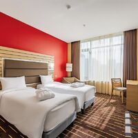 Classic с двумя кроватями  (вид на город) Отеля Меркюр Сочи Центр