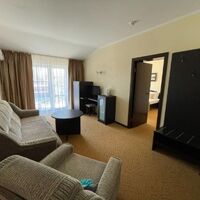 Люкс Улучшенный 4-местный 2комн. (Главный корпус) Гостиницы Ява