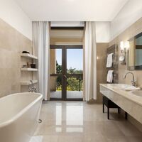 Номер "Делюкс Сюит"