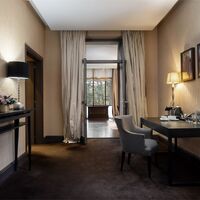 Номер "Делюкс Сюит"