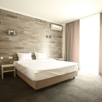 Полулюкс с балконом Гостиничного  Комплекса Нарлен