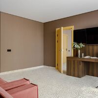 Номер "Luxe Рremium En Suite"
