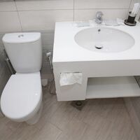 Номер "Люкс 2м. 2к. кор.2"