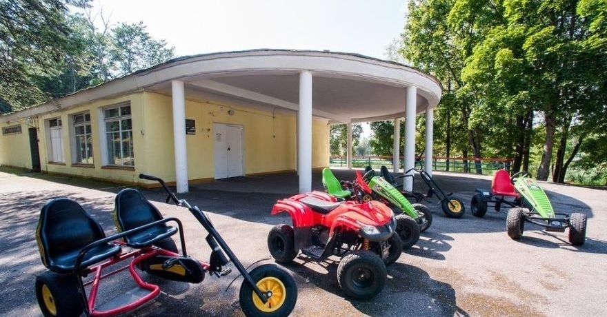 Официальное фото Парк-отеля АМАКС Ершово  звезды