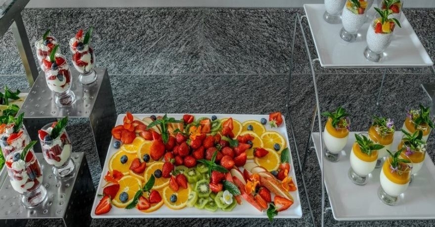 Официальное фото Отеля Солнце и море 4 звезды