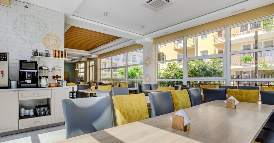 Официальное фото Отеля Амбра Резорт Хотел 3 звезды