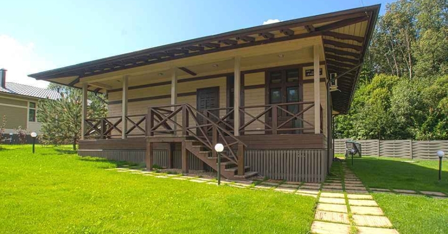 Официальное фото Загородного отеля Петрухино-клуб 3 звезды