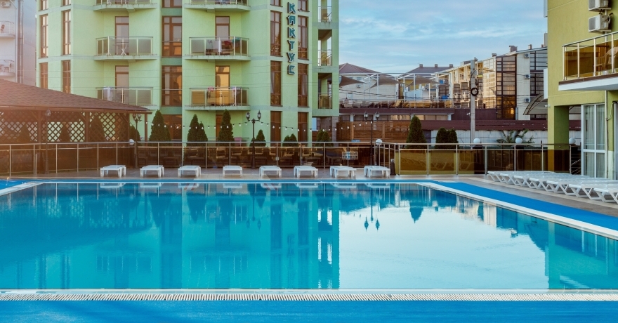 Официальное фото Отеля Релакс 3 звезды