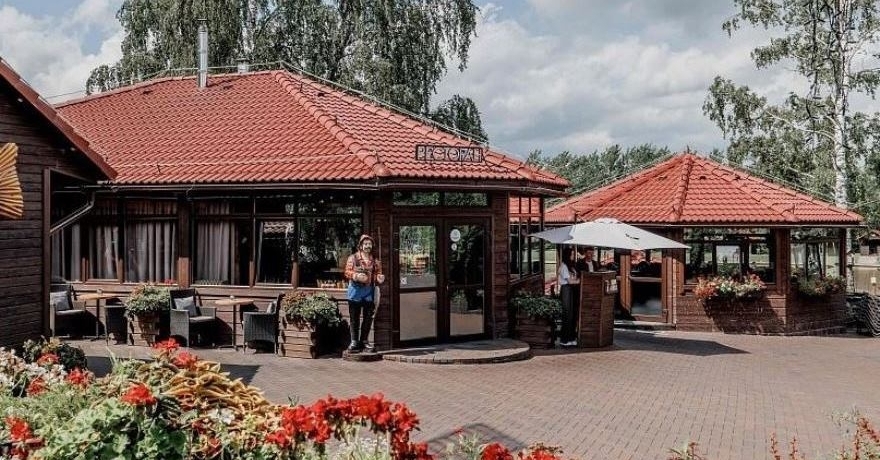 Официальное фото Загородного отеля Fish Point Family Resort 4 звезды
