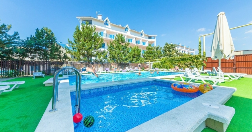 Официальное фото Отеля Круиз 3 звезды