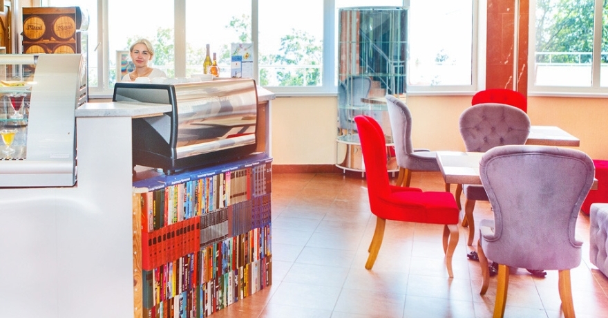 Официальное фото Отеля Азимут Прометей Небуг 2 звезды