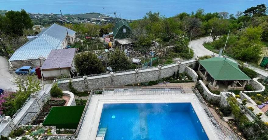 Официальное фото Гостевого дома Замок 4 звезды