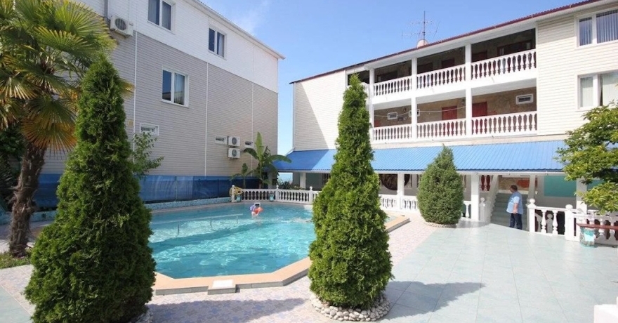 Официальное фото Отеля ГрандЛоо 3 звезды