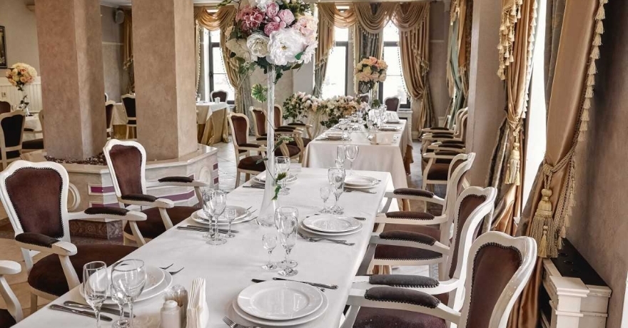 Официальное фото Парк-отеля Троя 4 звезды