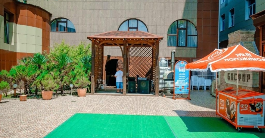 Официальное фото Отеля Кипарис 3 звезды