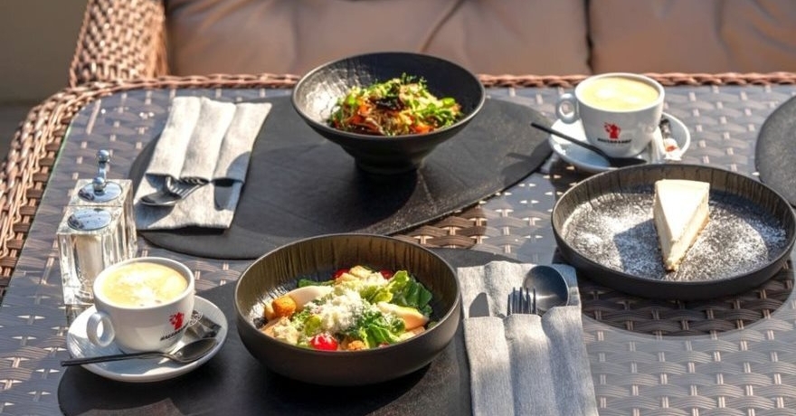 Официальное фото Отеля RP Manhattan 3 звезды