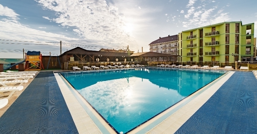 Официальное фото Отеля Релакс 3 звезды