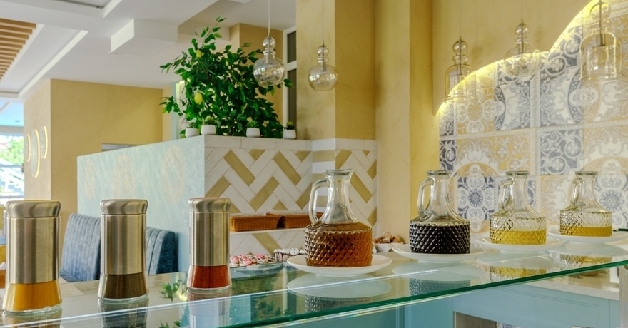 Официальное фото Отеля Амбра Резорт Хотел 3 звезды