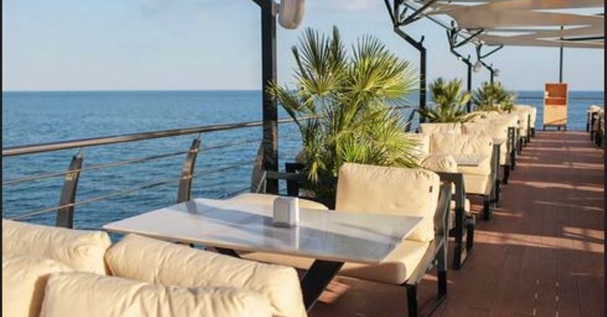 Официальное фото Бутик-Отеля Sky Hotel 4 звезды