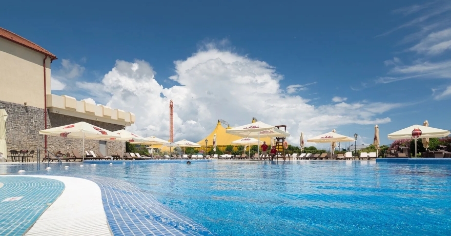 Официальное фото Гостиничного  Комплекса Богатырь 4 звезды