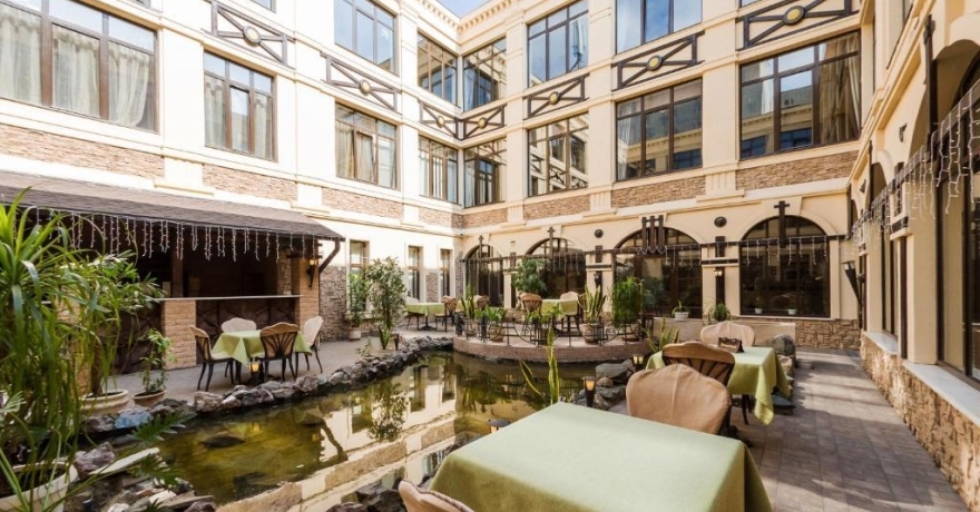 Официальное фото Парк-отеля Троя 4 звезды