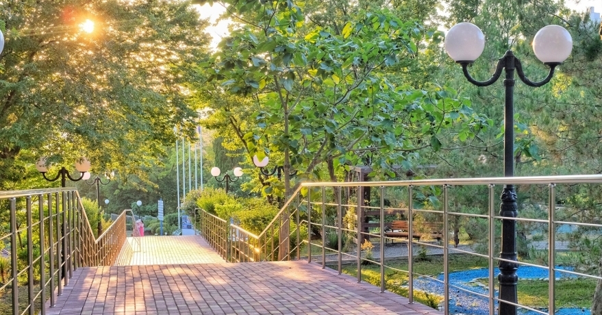 Официальное фото Отеля Азимут Прометей Небуг 2 звезды