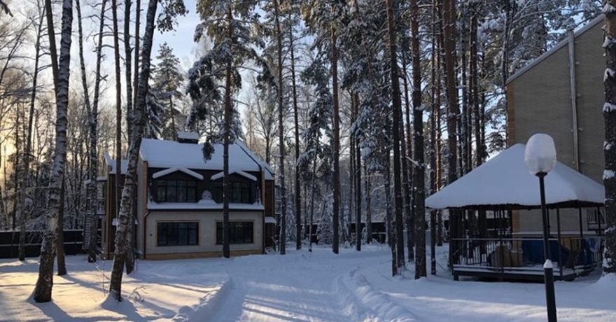 Официальное фото Парк-отеля Светлое Озеро 3 звезды