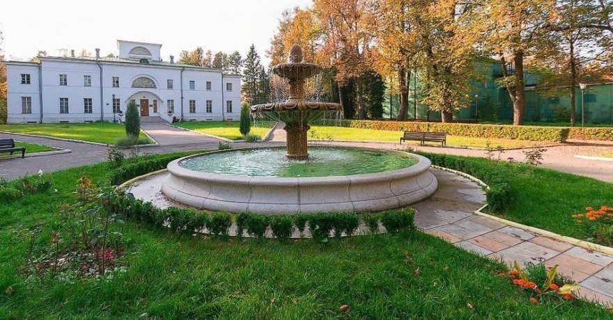 Официальное фото Парк-отеля АМАКС Ершово  звезды