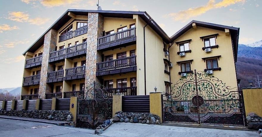 Официальное фото Отеля Альпийская Сказка 2 звезды