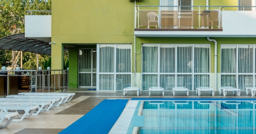 Официальное фото Отеля Релакс 3 звезды