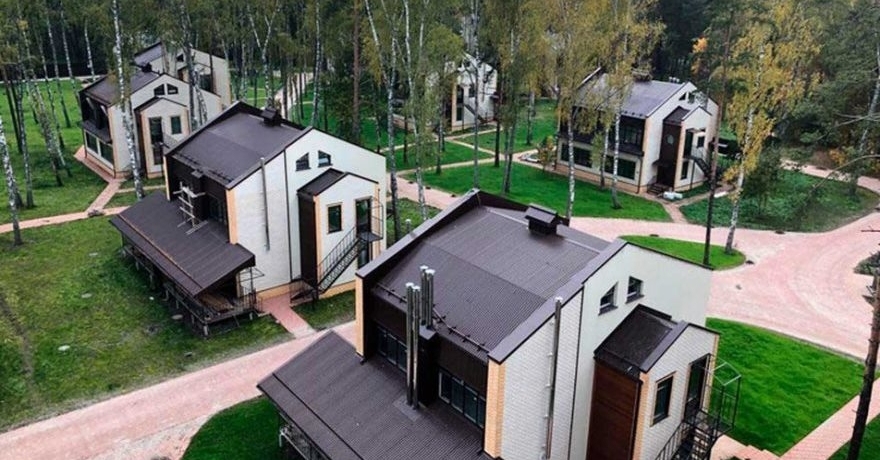 Официальное фото Парк-отеля Светлое Озеро 3 звезды