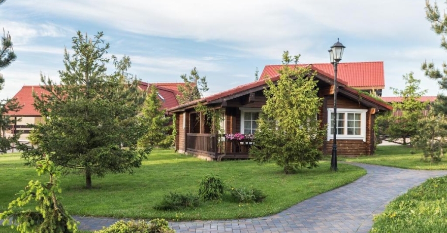 Официальное фото Загородного отеля Fish Point Family Resort 4 звезды