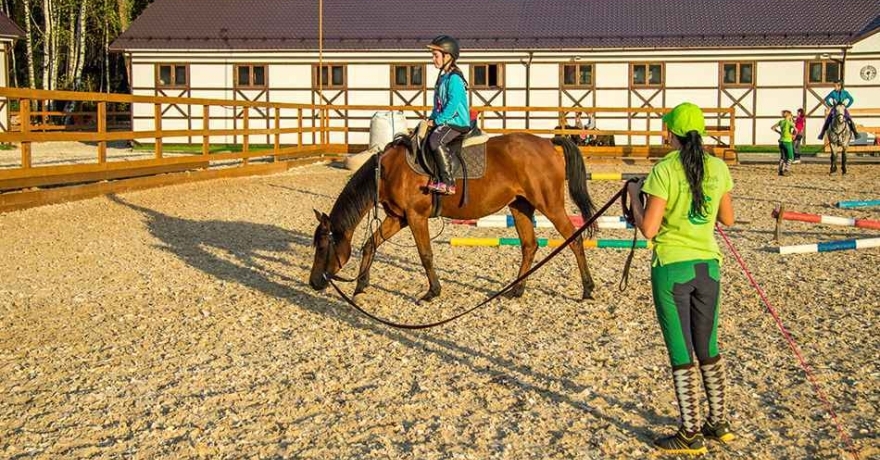 Официальное фото Загородного отеля Петрухино-клуб 3 звезды