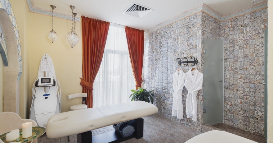 Официальное фото Гостиничного  Комплекса Богатырь 4 звезды