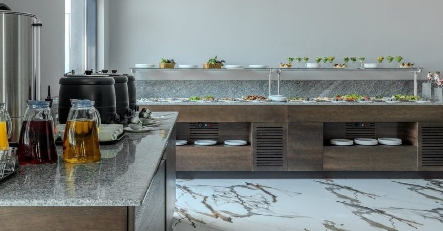 Официальное фото Отеля Солнце и море 4 звезды