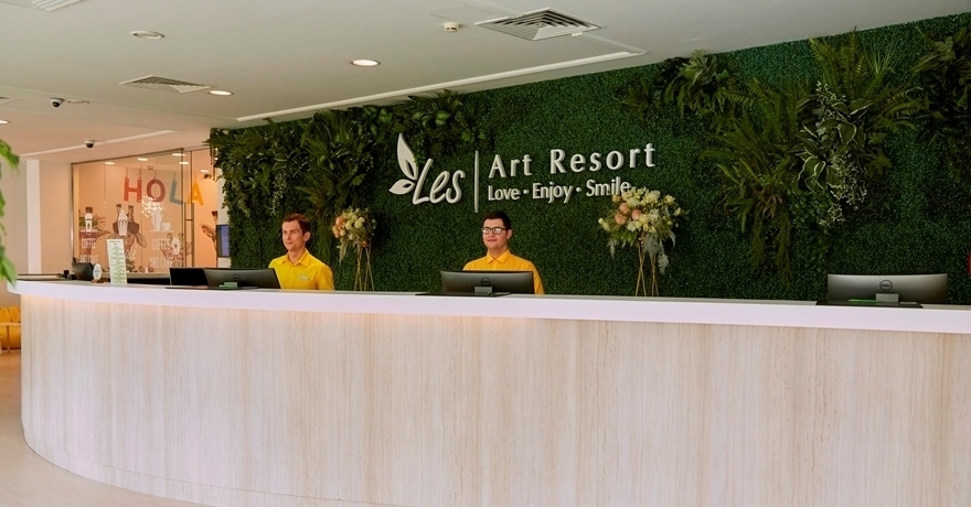 Официальное фото Отеля Лес Арт Резорт 4 звезды