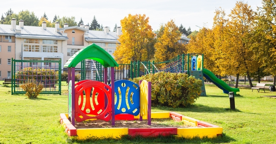 Официальное фото Загородного отеля Тропикана Парк звезды