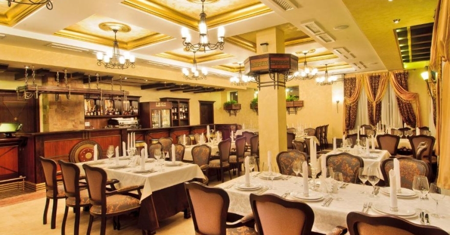 Официальное фото Парк-отеля Троя 4 звезды