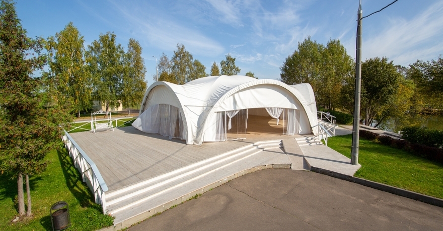 Официальное фото Загородного отеля Тропикана Парк звезды