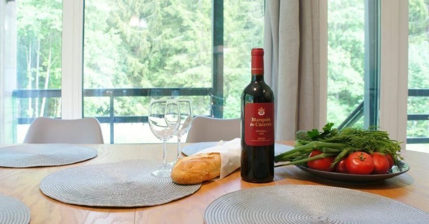 Официальное фото Гостевого дома Pine Forest Хвойный лес  звезды