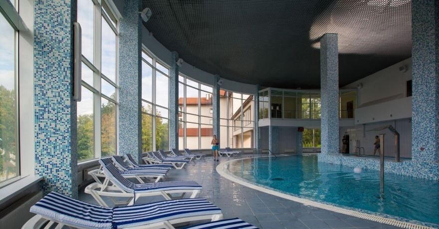 Официальное фото Учебно-оздоровительного центра Икша  звезды