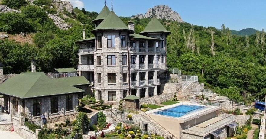 Официальное фото Гостевого дома Замок 4 звезды