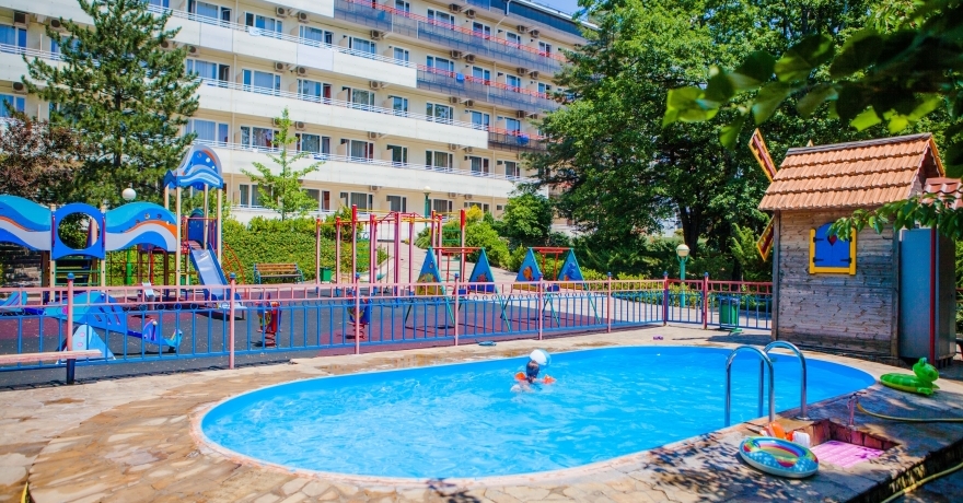 Официальное фото Отеля Азимут Прометей Небуг 2 звезды