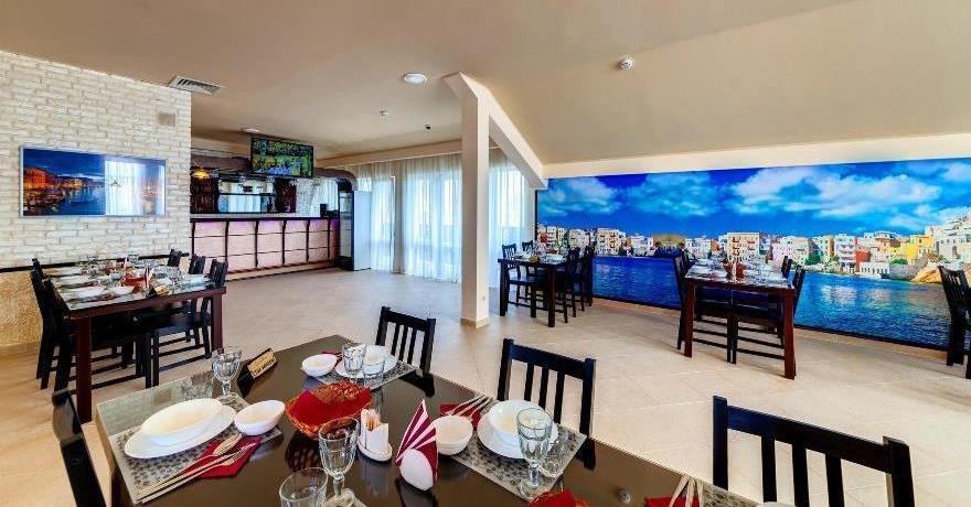 Официальное фото Гостевого дома Сальвадор Holiday Hotel & Aqua-zone  звезды